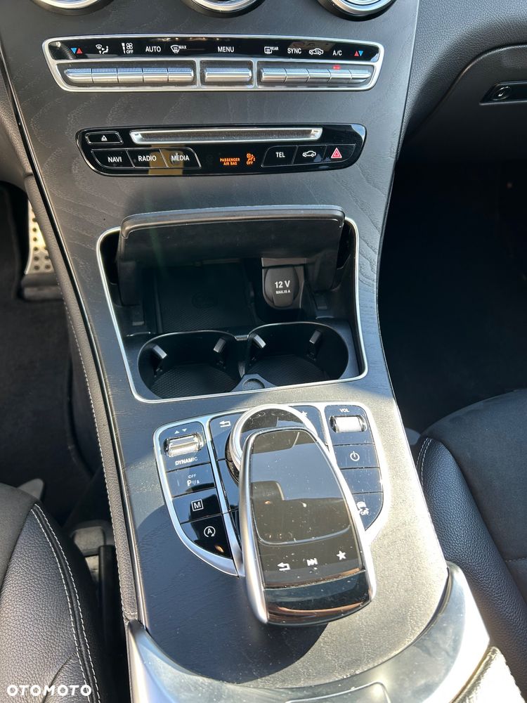 Mercedes-Benz GLC - 26