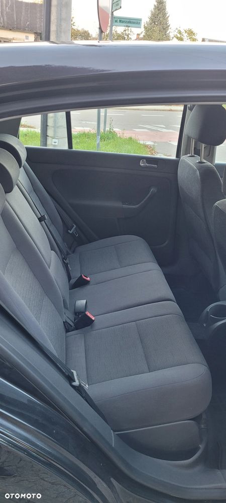 Volkswagen Golf - 14