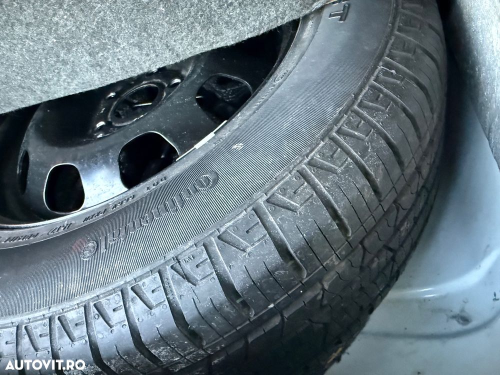 Dacia Duster 1.5 dCi 4x4 Laureate - 24