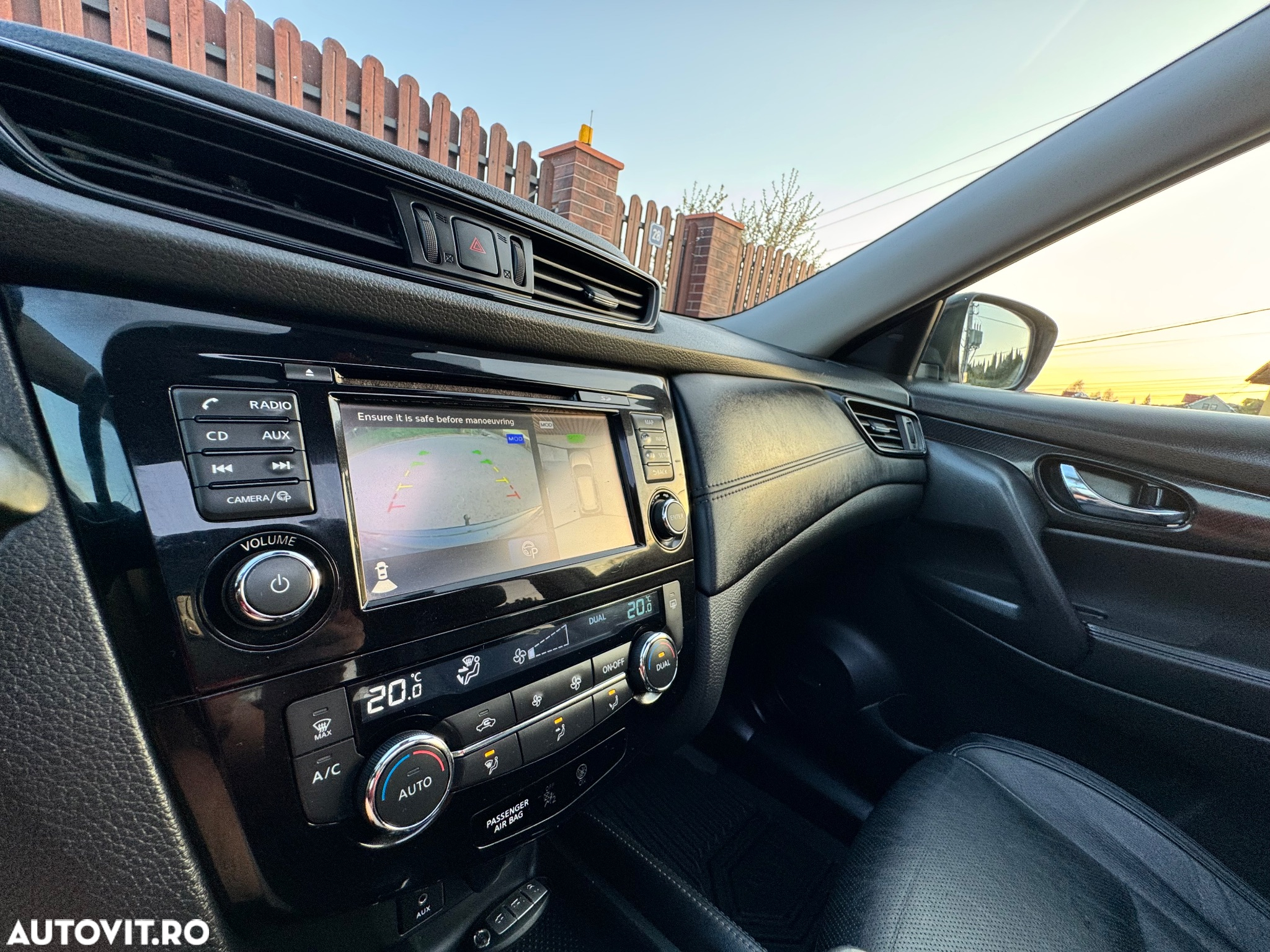 Nissan X-Trail 2.0 dCi ALL-MODE 4x4i Xtronic Acenta - 22