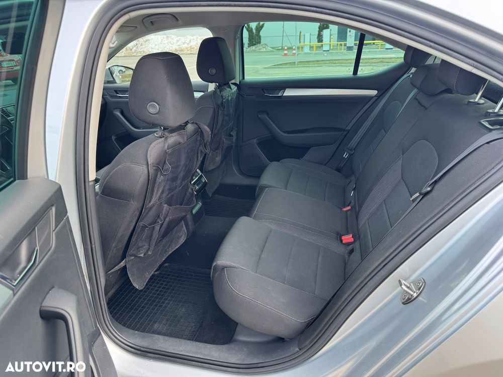 Skoda Superb 2.0 TDI DSG Ambition - 12