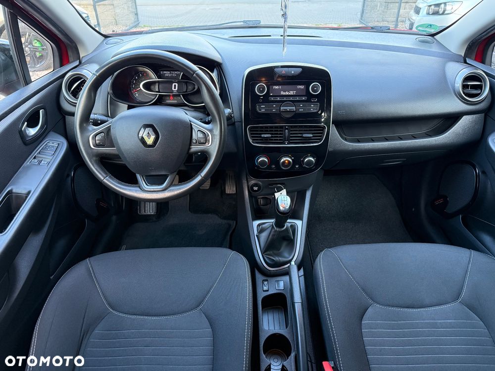 Renault Clio 1.2 16V 75 LIMITED - 21