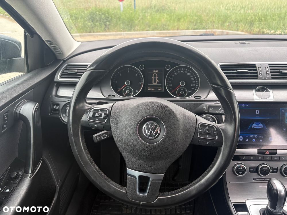 Volkswagen Passat 2.0 Blue TDI DSG SCR Comfortline - 10