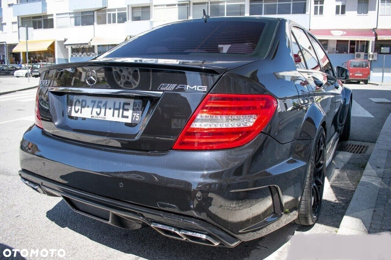 Mercedes C Klasa W204 Black Series Body Kit Pakiet - 12
