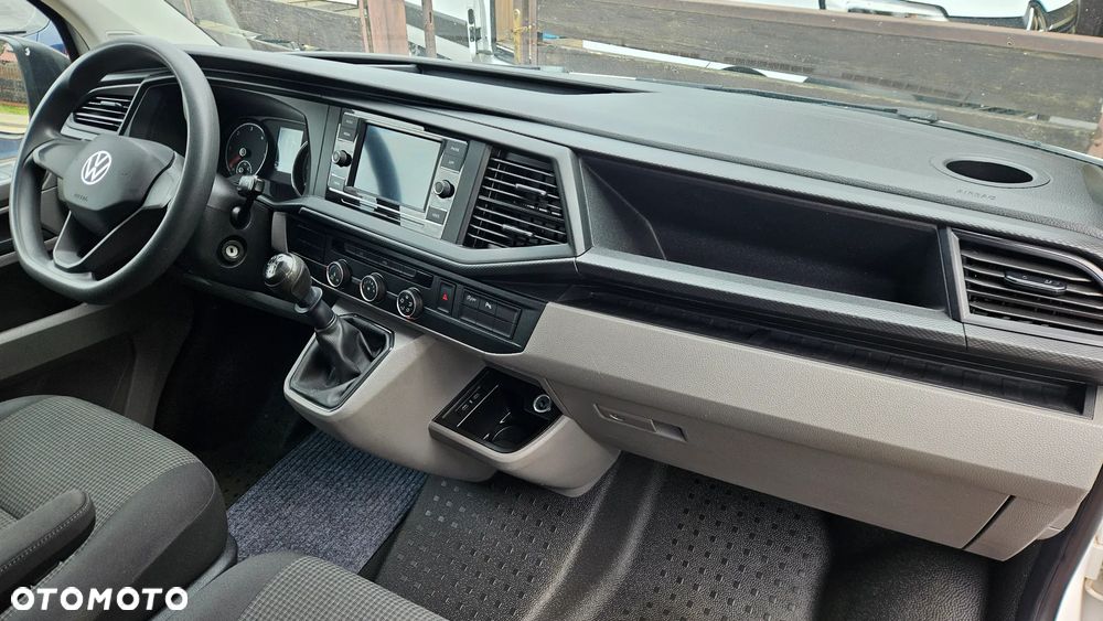 Volkswagen TRANSPORTER T6.1 - 11