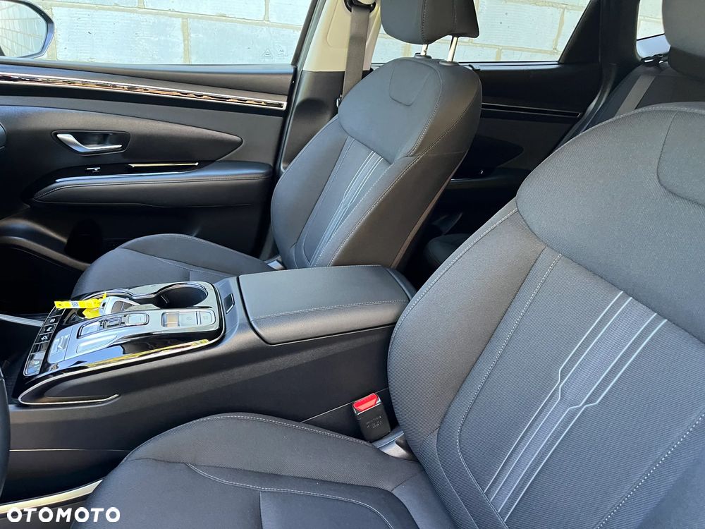 Hyundai Tucson 1.6 T-GDi HEV 2WD Select - 16