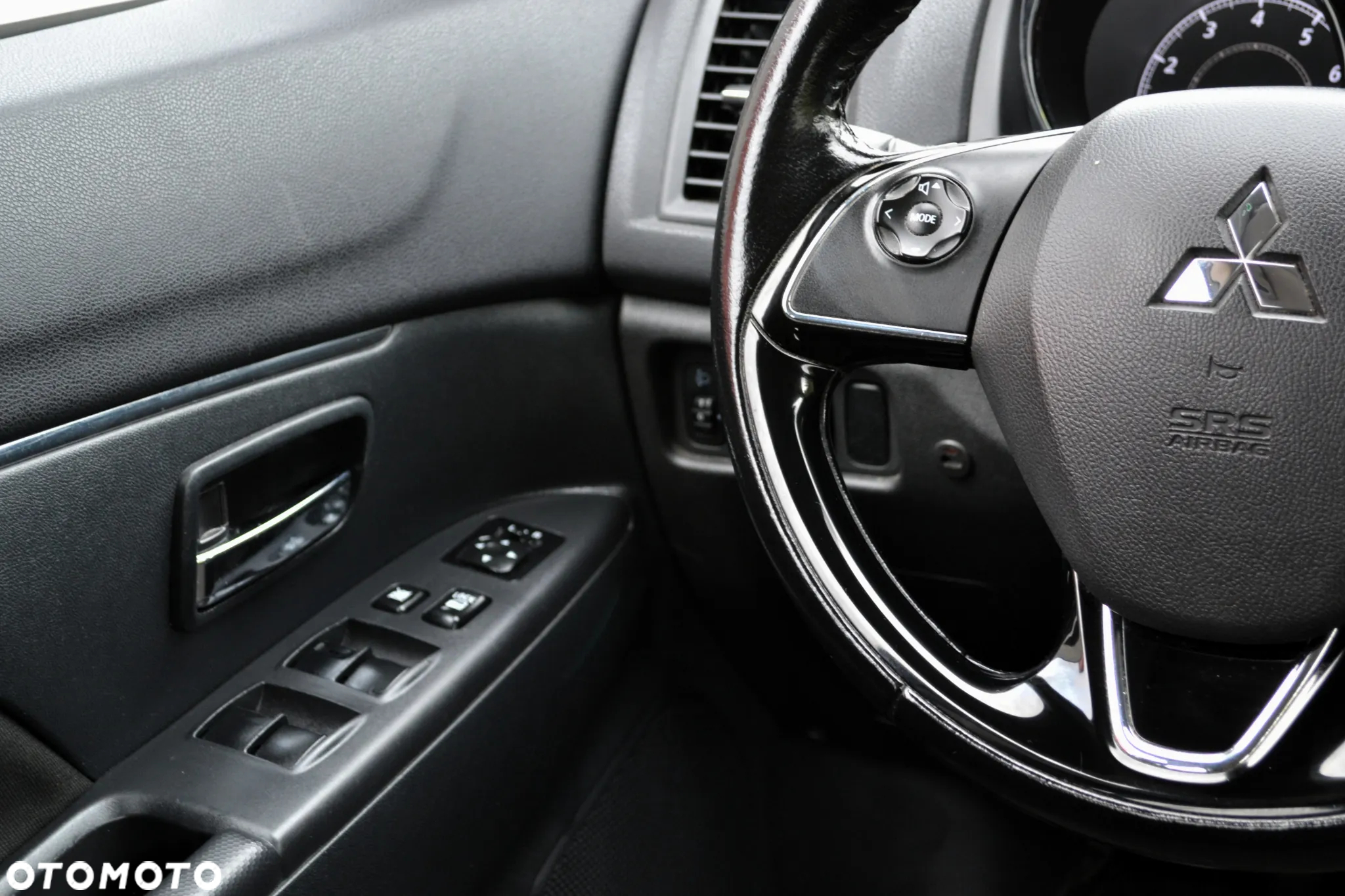 Mitsubishi ASX 1.6 Inform EU6 - 23