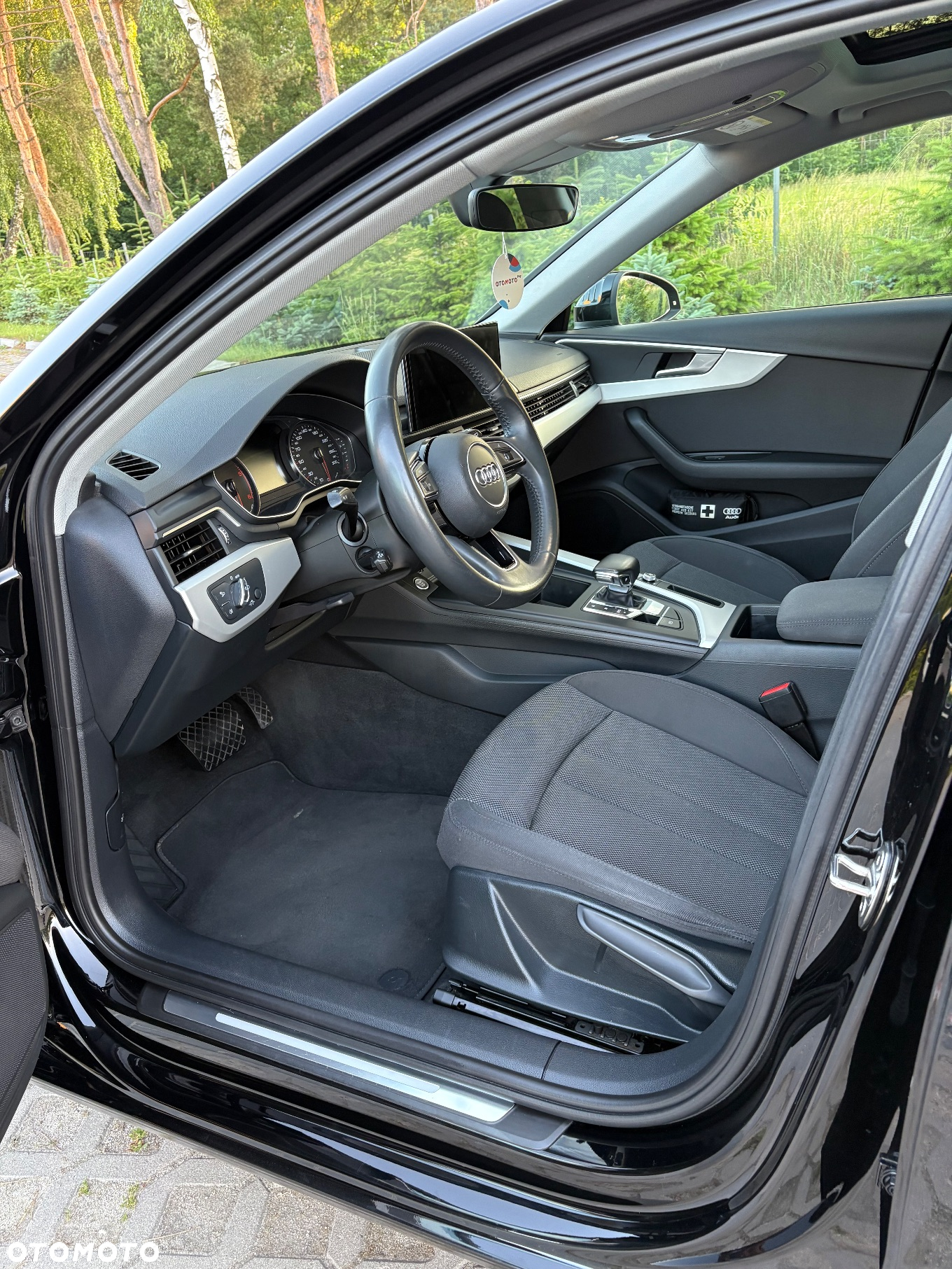 Audi A4 2.0 TDI Design S tronic - 14