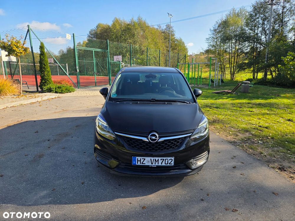 Opel Zafira 2018 photo 2