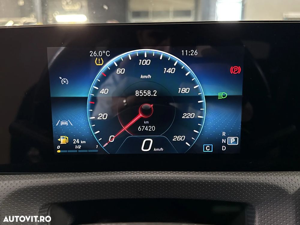 Mercedes-Benz A 200 Sedan 7G-DCT - 11