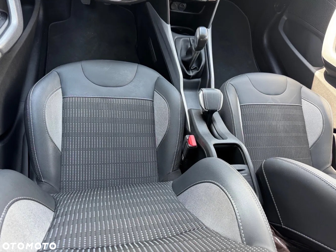 Peugeot 2008 1.2 Pure Tech Active S&S - 30