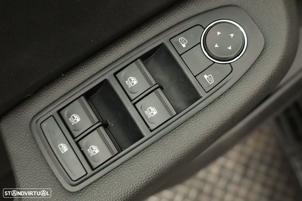 Renault Clio 1.0 TCe Evolution - 21