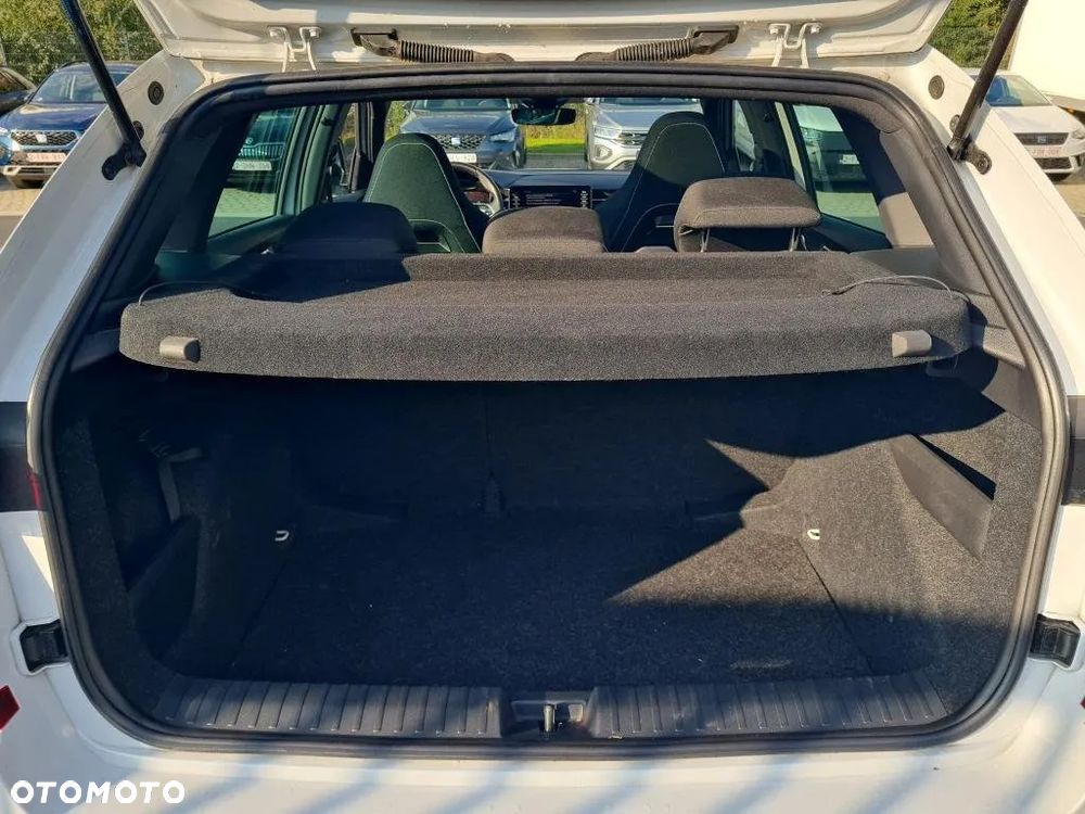 Skoda Kamiq 1.0 TSI DSG Monte Carlo - 6