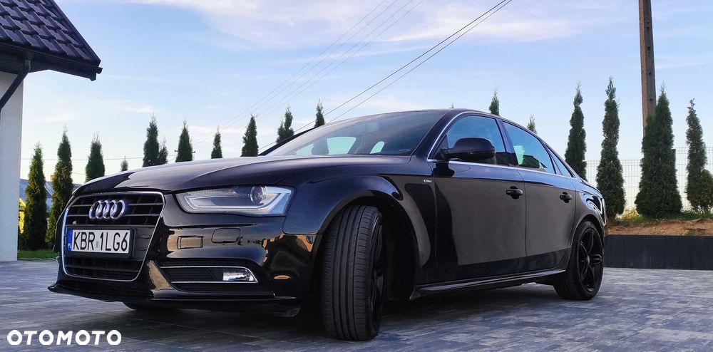 Audi A4 Limousine - 1