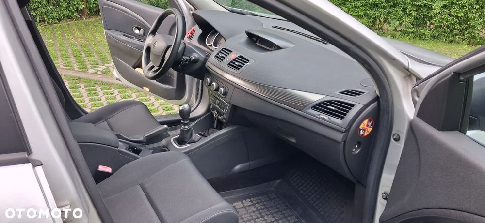 Renault Megane 1.6 16V Exception Euro5 - 10