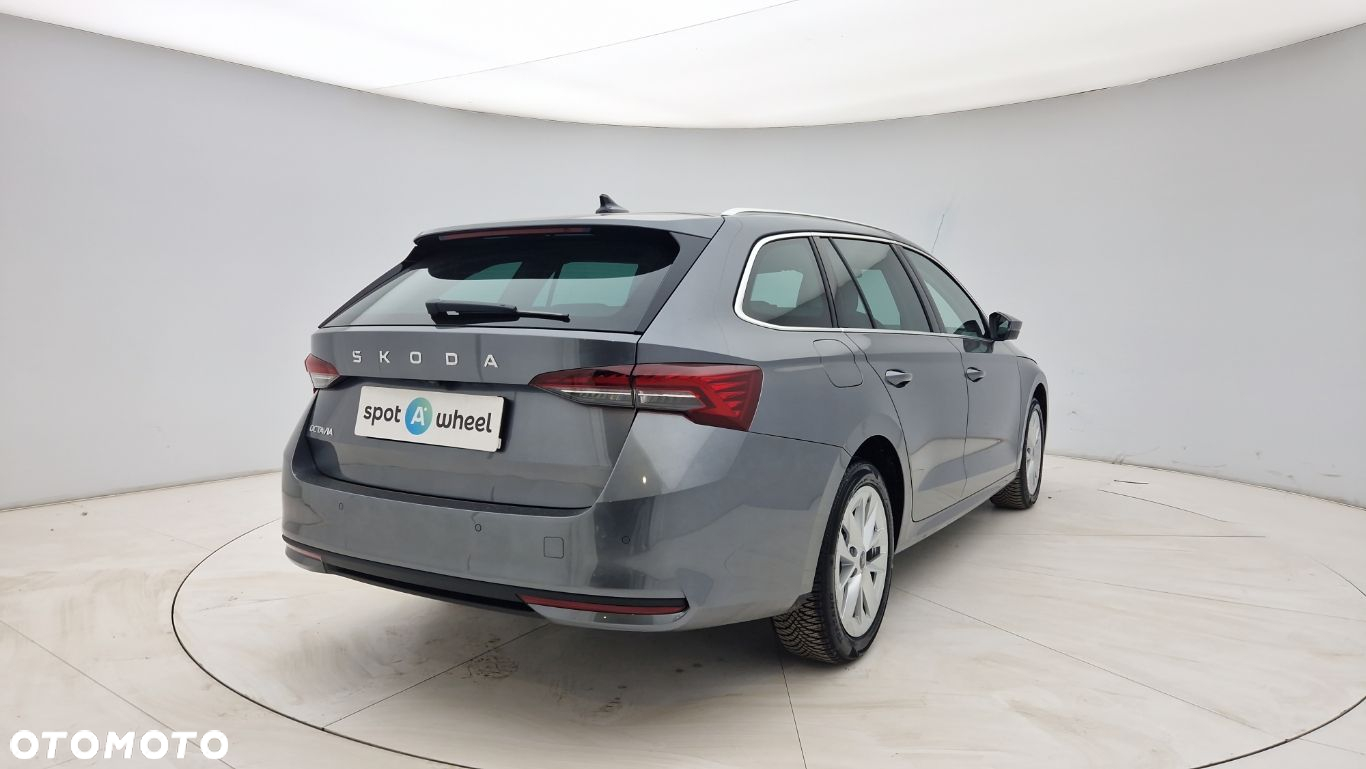 Skoda Octavia - 8