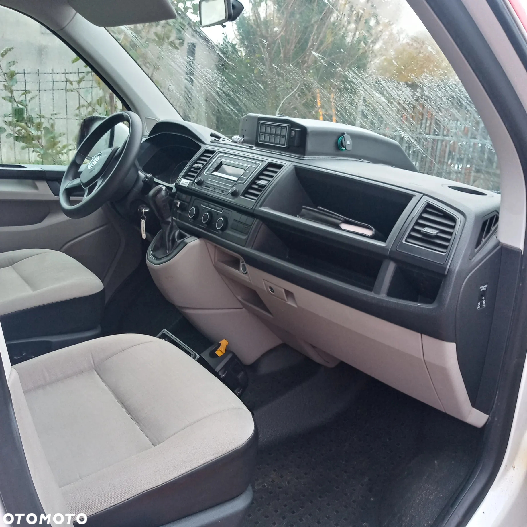 Volkswagen Transporter - 40