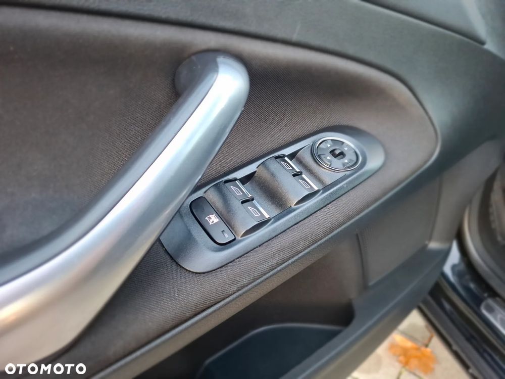Ford Mondeo 2.0 TDCi Titanium - 13