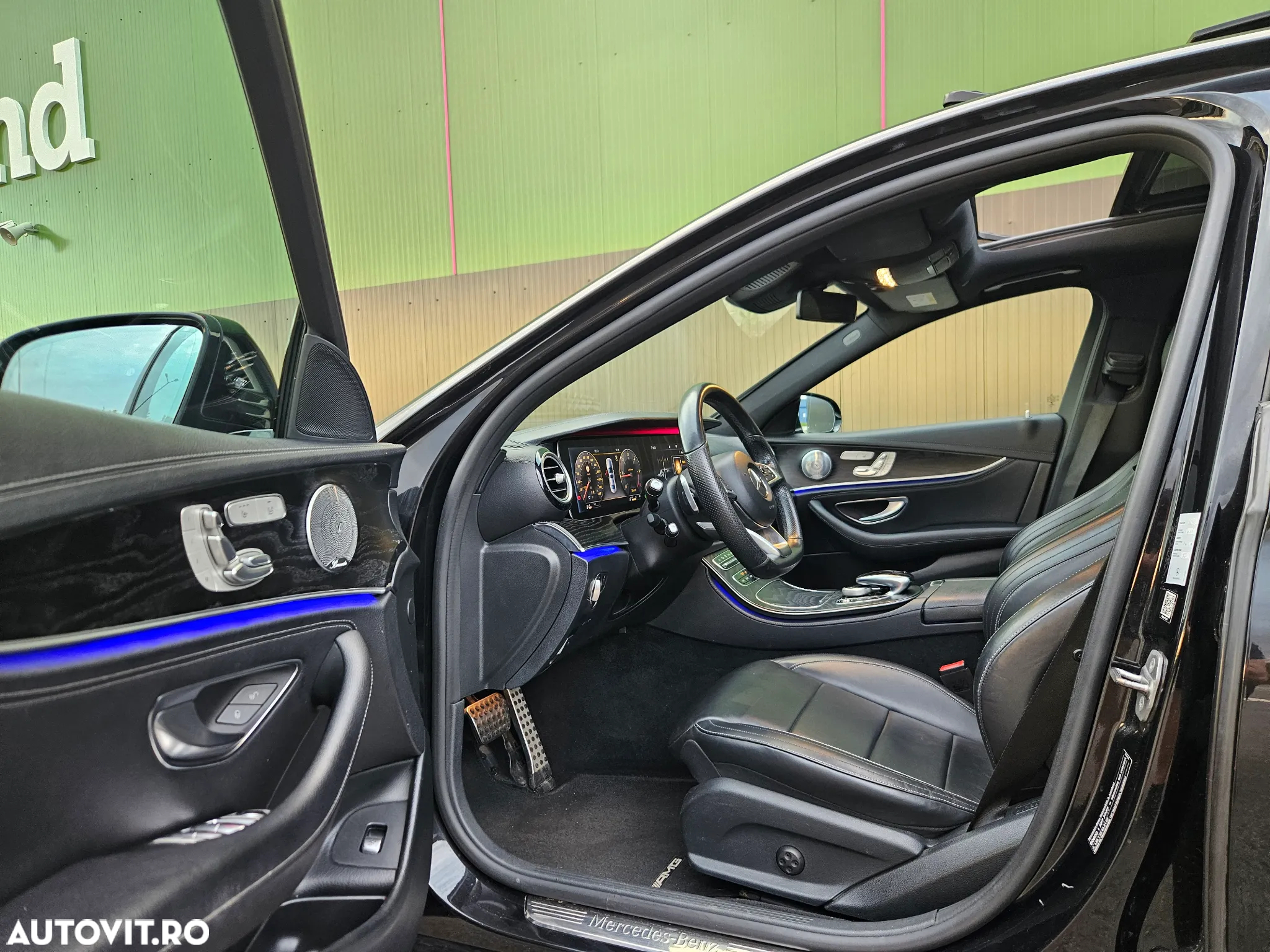 Mercedes-Benz E 220 d 9G-TRONIC AMG Line - 11
