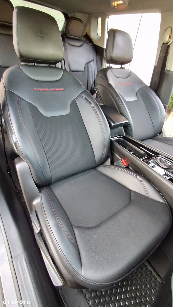 Jeep Compass 1.3 T4 4xe Automatik Trailhawk - 23
