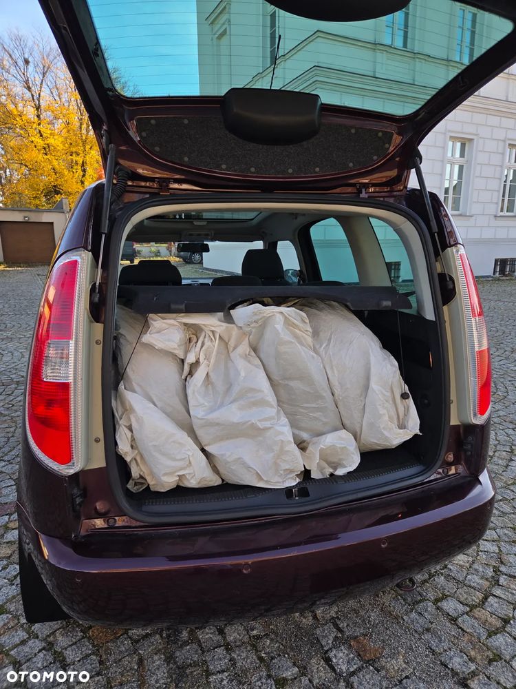 Skoda Roomster 1.6 16V Comfort - 34