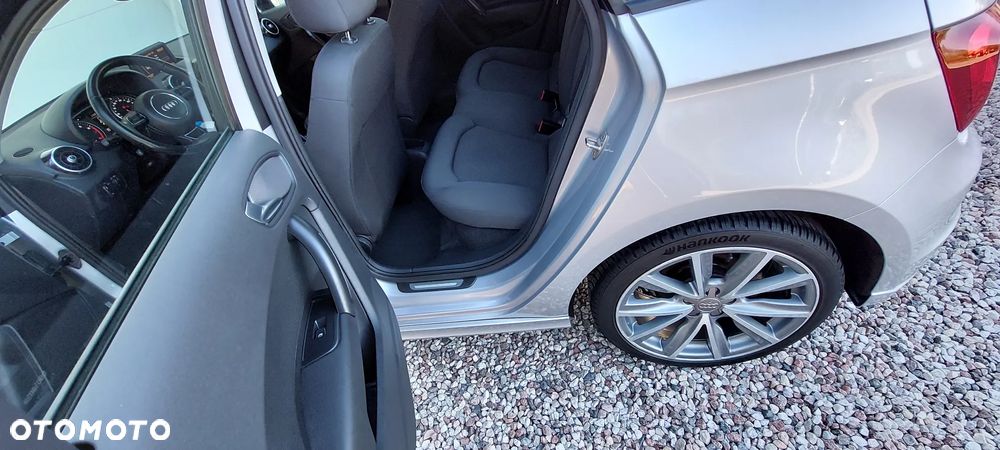 Audi A1 Sportback 1.2 TFSI S line Sportpaket - 20