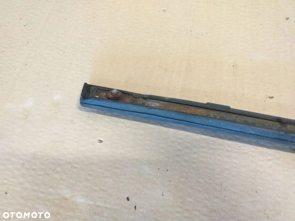 Toyota MR2 SW20 2,0 listwa błotnika tył - 4