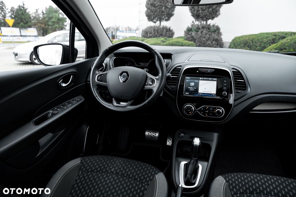 Renault Captur - 23