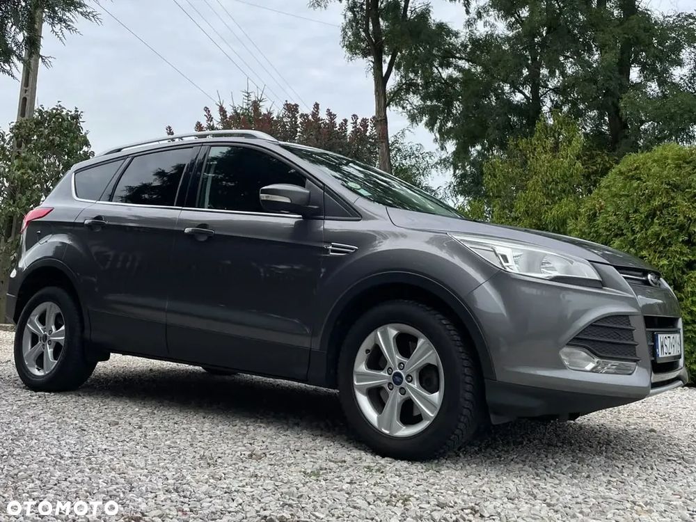 Ford Kuga 2.0 TDCi 2x4 Titanium - 3