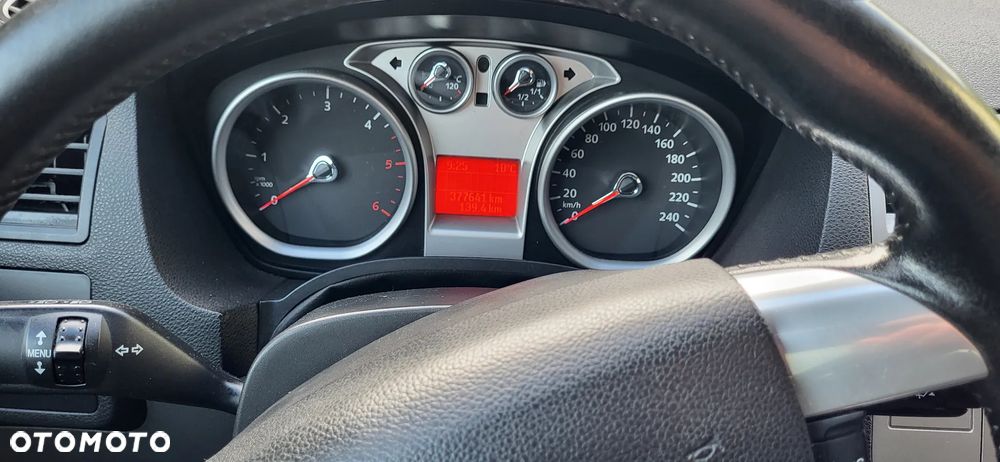 Ford Kuga 2.0 TDCi Titanium FWD - 10