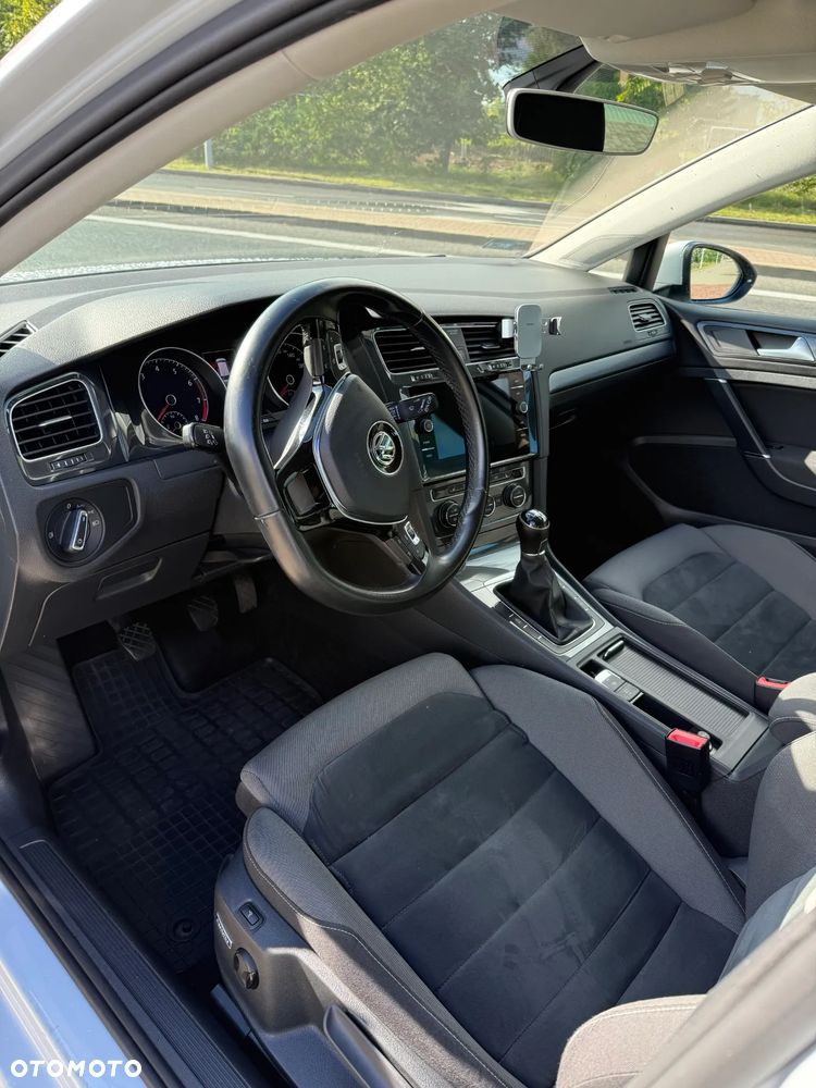 Volkswagen Golf 1.5 TSI BMT Comfortline - 4