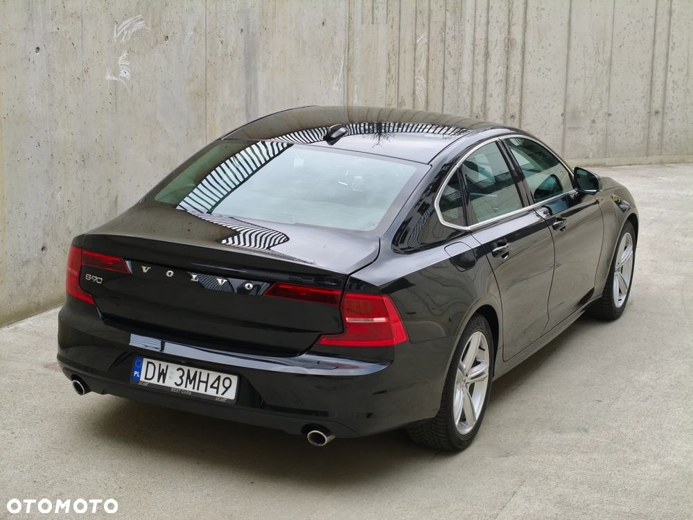 Volvo S90 D4 Momentum Pro - 11