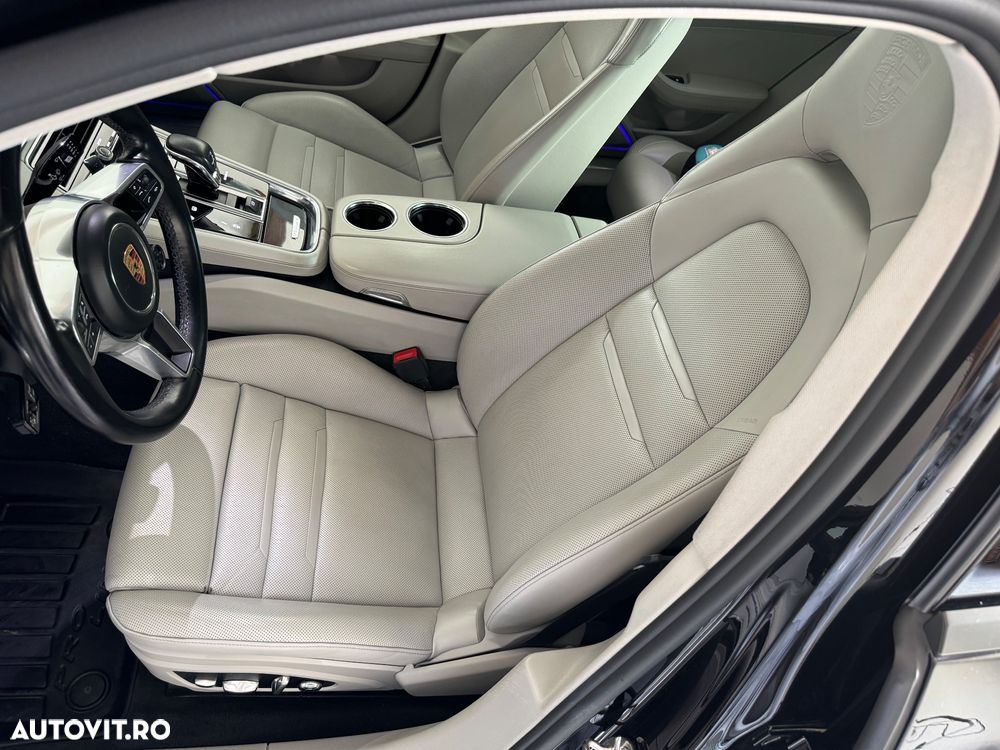 Porsche Panamera 4 E-Hybrid - 18