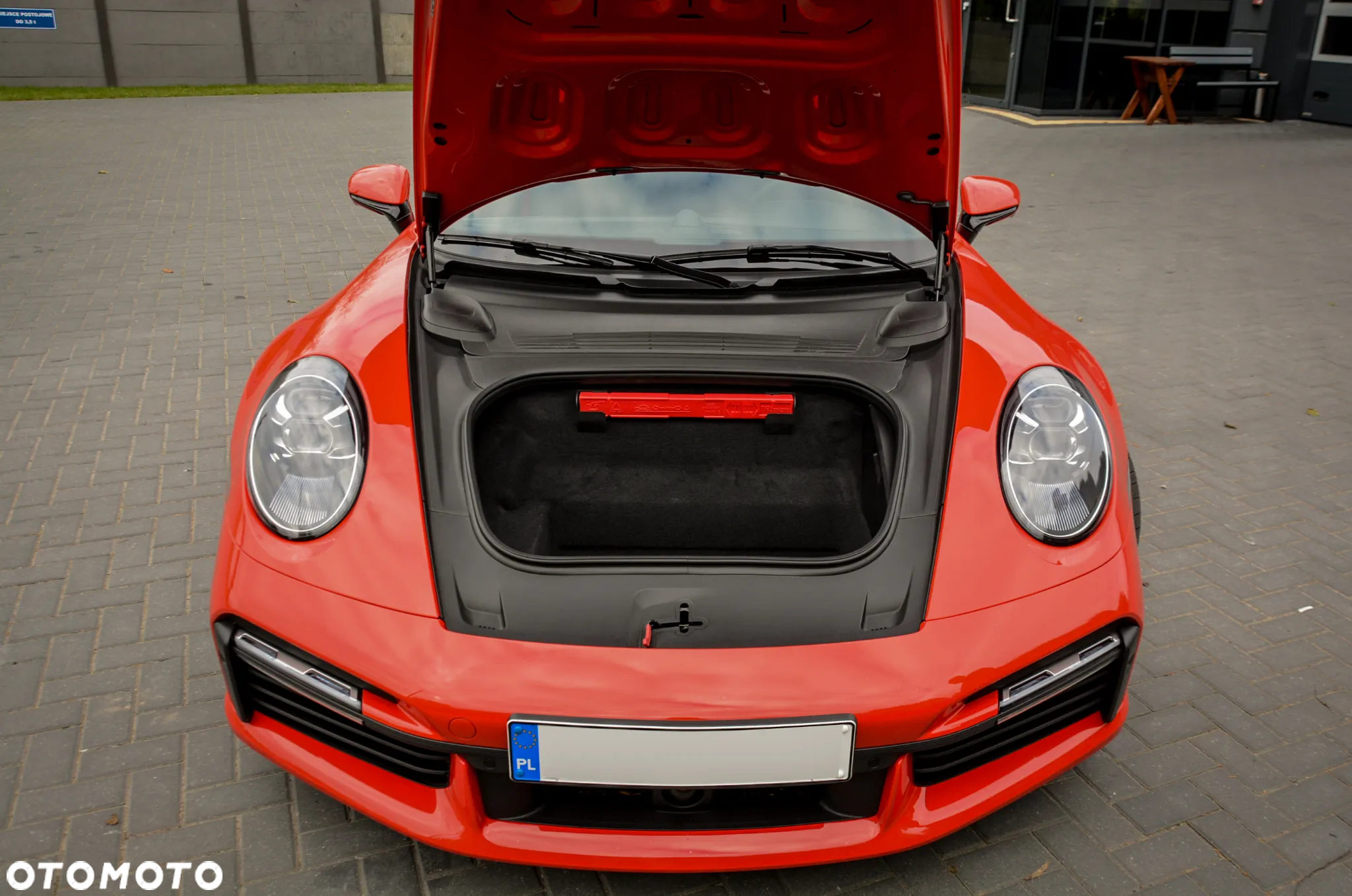 Porsche 911 Carrera Turbo S Cabrio - 27