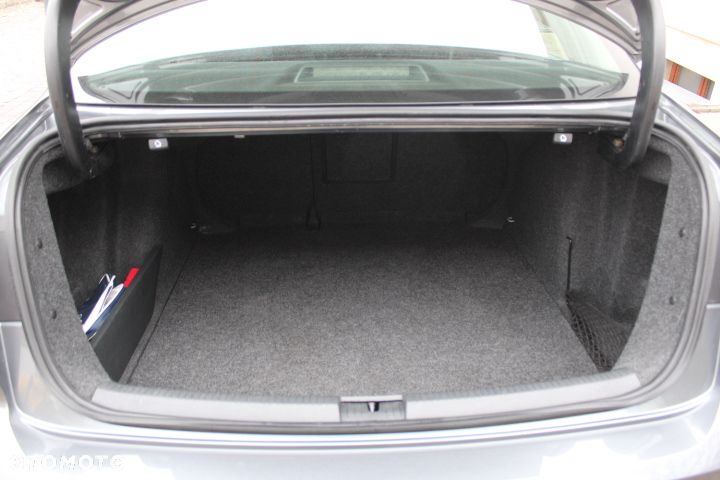 Volkswagen Jetta 1.4 TSI BMT Trendline - 30