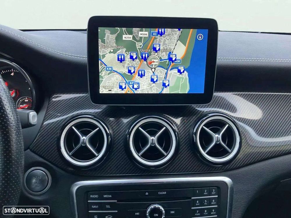 Mercedes-Benz CLA 200 - 11