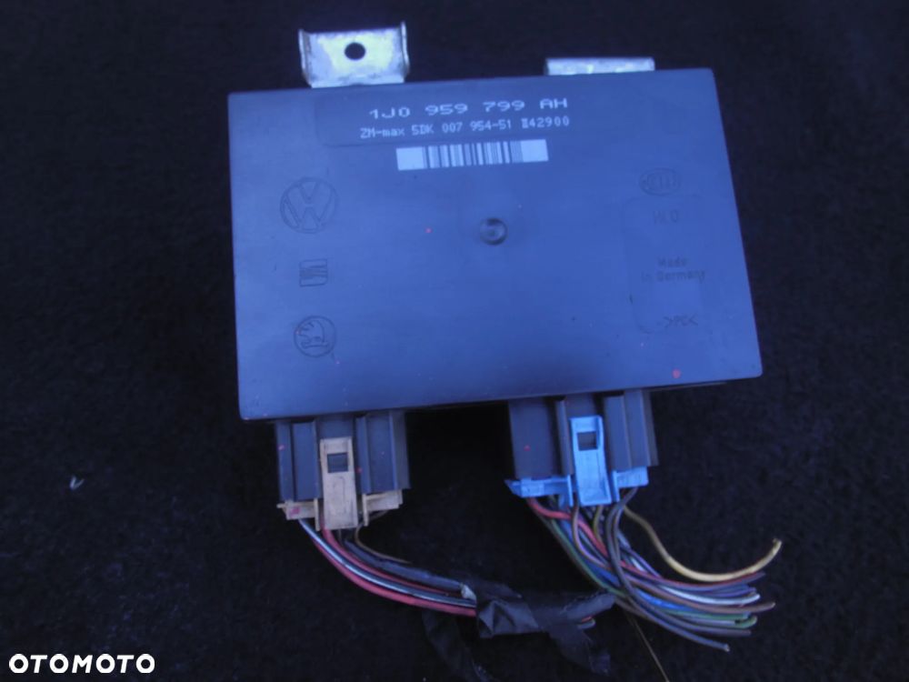 VW PASSAT B5 BORA GOLF IV LEON MODUŁ KOMFORTU 1J0959799AH WTYCZKI INSTALACJA POSIADAM 4SZT - 3