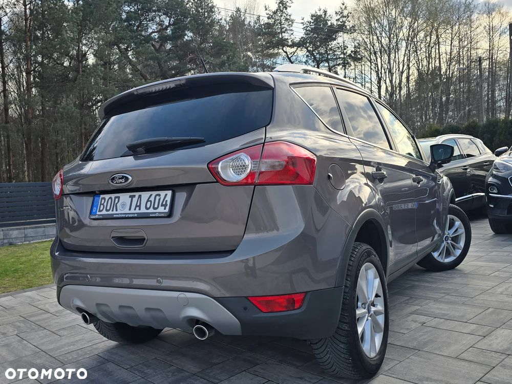 Ford Kuga 2.0 TDCi 2x4 Titanium - 10