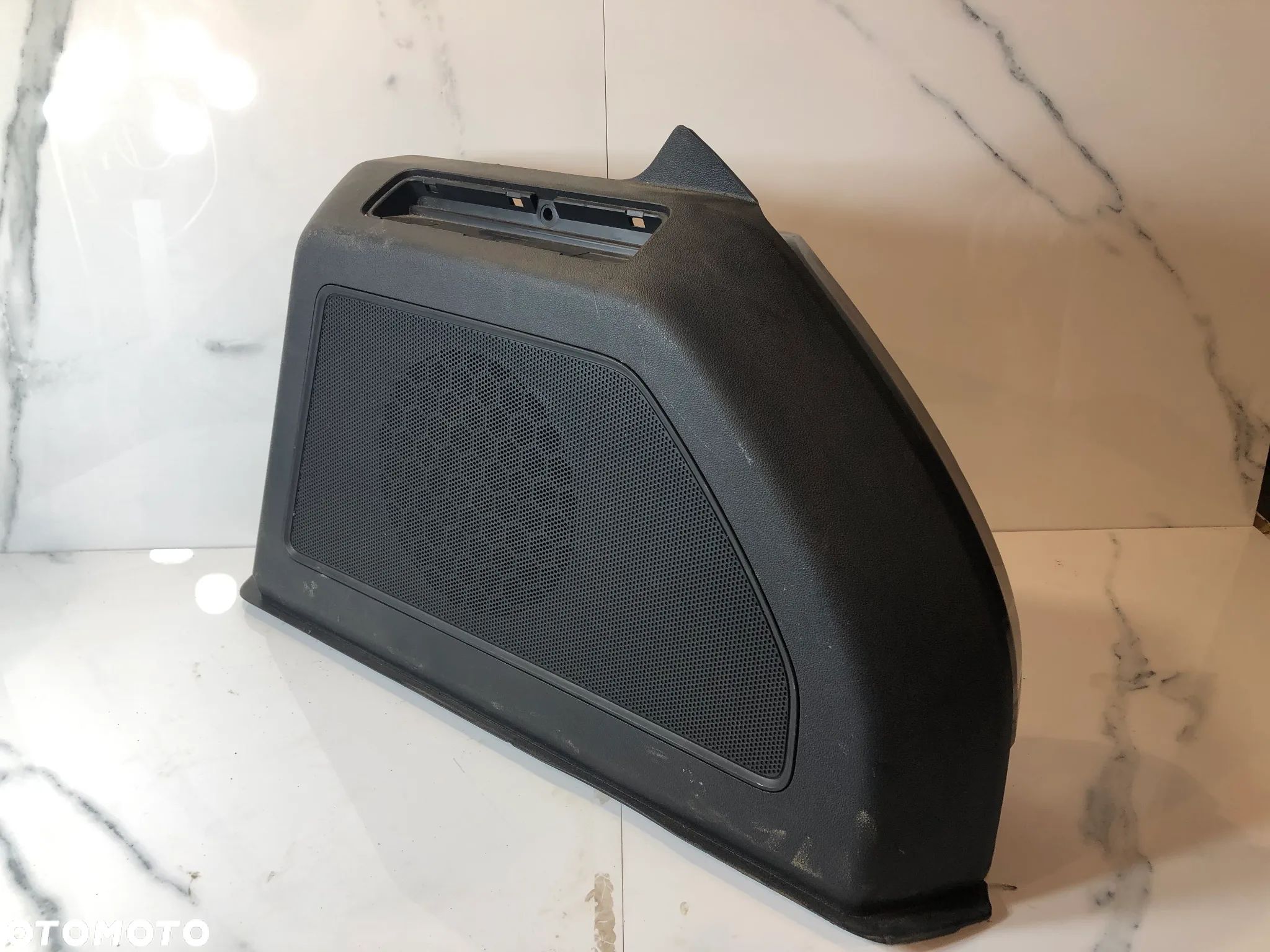 VW BEETLE 5C NAGŁOŚNIENIE FENDER SUBWOOFER WZMACNIACZ 5C5035591 POTESTOWY MINIMALNY PRZEBIEG! - 1