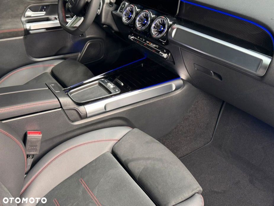 Mercedes-Benz GLB 200 d 4-Matic AMG Line 8G-DCT - 8