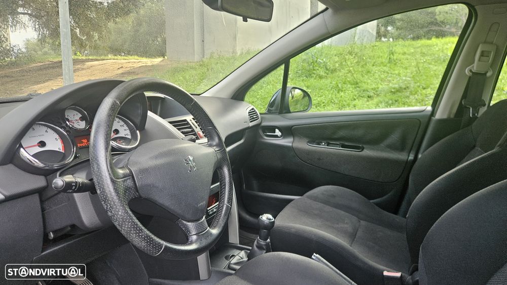 Peugeot 207 70 HDi FAP Filou - 23