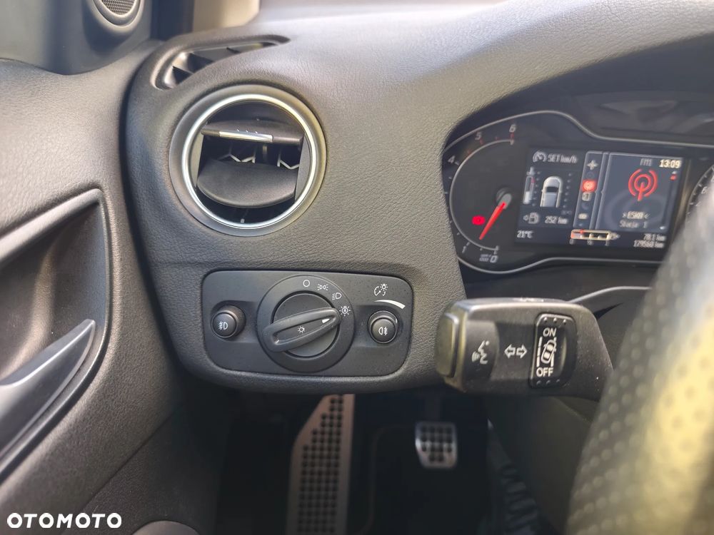 Ford Mondeo 2.0 TDCi Titanium S - 25