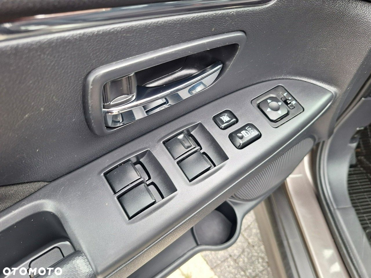 Mitsubishi ASX - 18