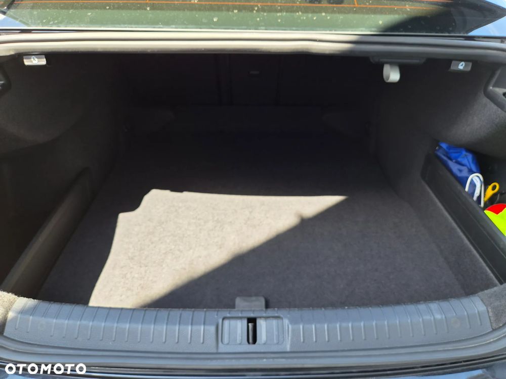 Volkswagen Passat 1.5 TSI EVO Elegance DSG - 23
