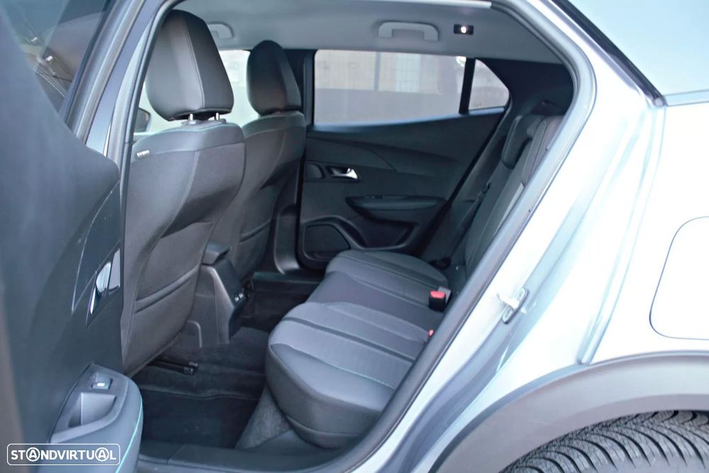 Peugeot 2008 1.5 BlueHDi Allure Pack - 19