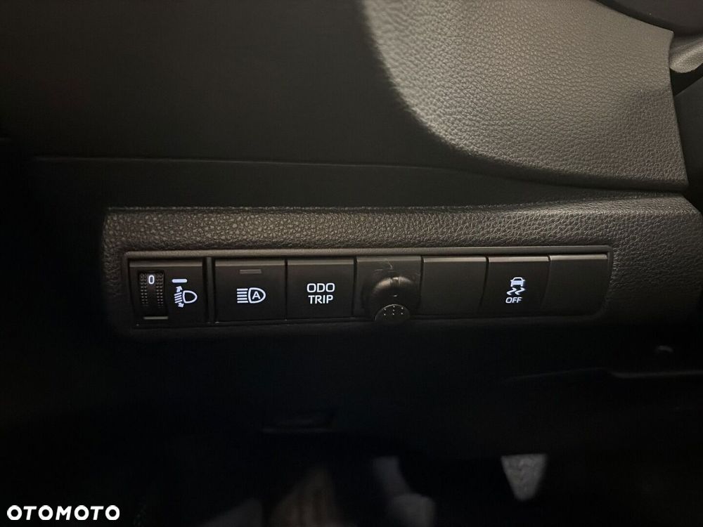 Toyota Corolla 2.0 Hybrid Comfort - 18