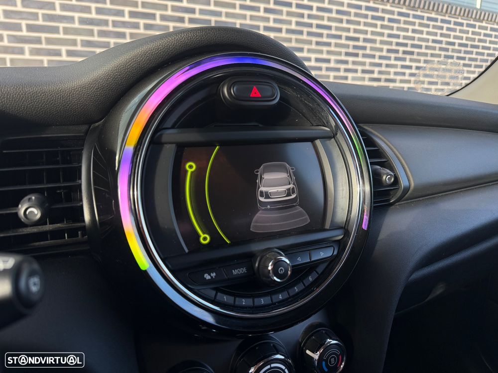 MINI 3 Portas One First - 11