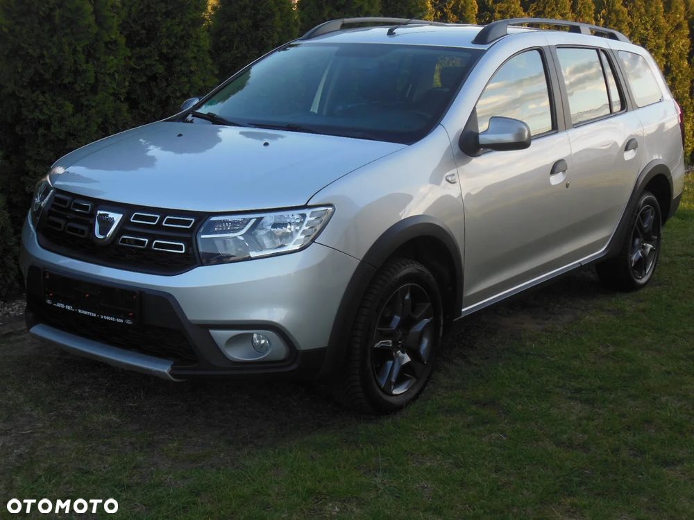 Dacia Logan TCe 90 (S&S) Stepway - 3