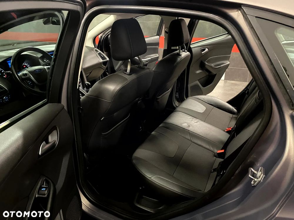 Ford Focus 1.6 Ti-VCT Titanium - 18