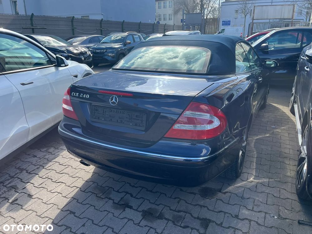 Mercedes-Benz CLK - 4